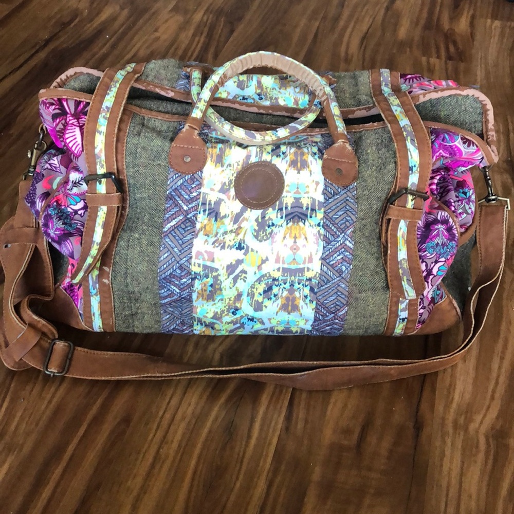 Maaji duffle